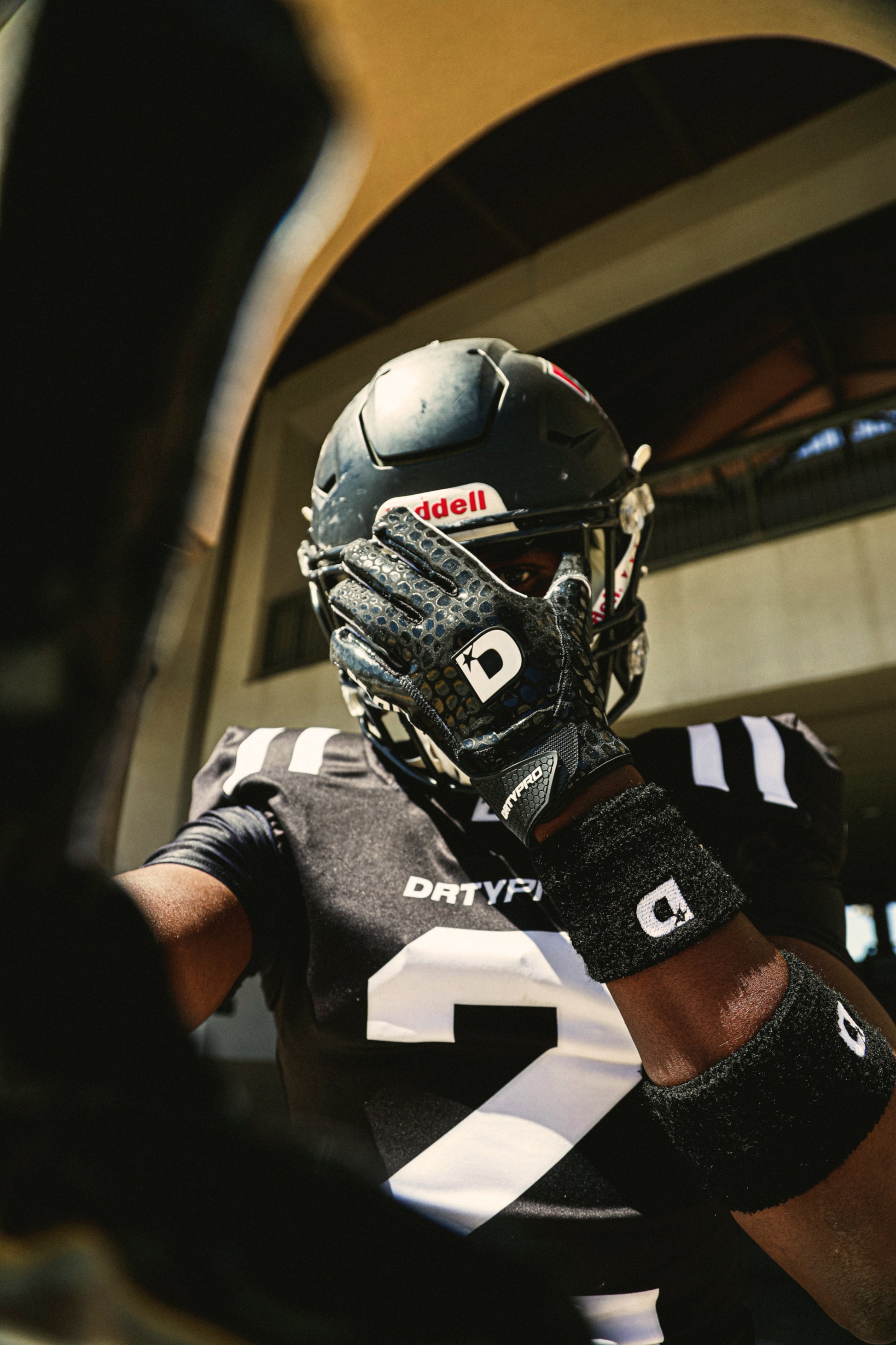 DRTYPRO Venoms Football Gloves (Size Down)