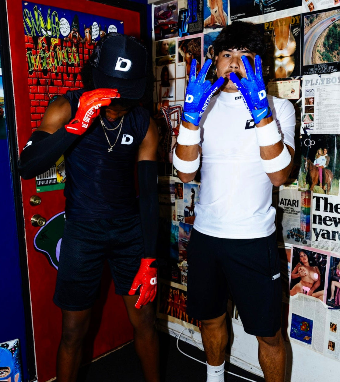 DRTYPRO Venoms Football Gloves